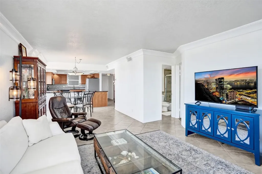 1051 Hillsboro Mile Hillsboro Beach FL 33062