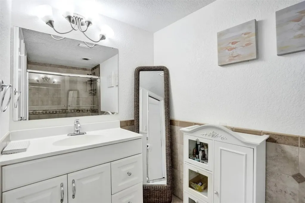 1051 Hillsboro Mile Hillsboro Beach FL 33062