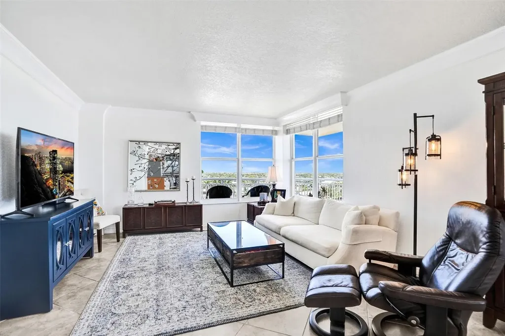 1051 Hillsboro Mile Hillsboro Beach FL 33062