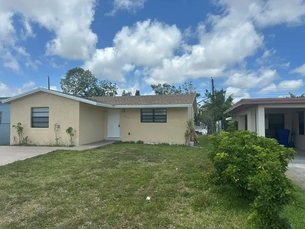 5509 Mayo Street Hollywood FL 33021