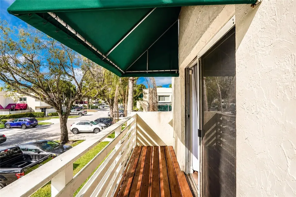 534 NW 98th Avenue Plantation FL 33324