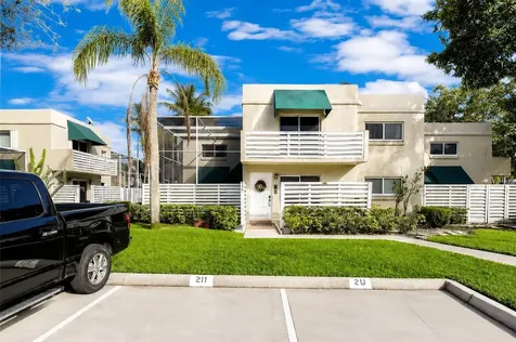 534 NW 98th Avenue Plantation FL 33324