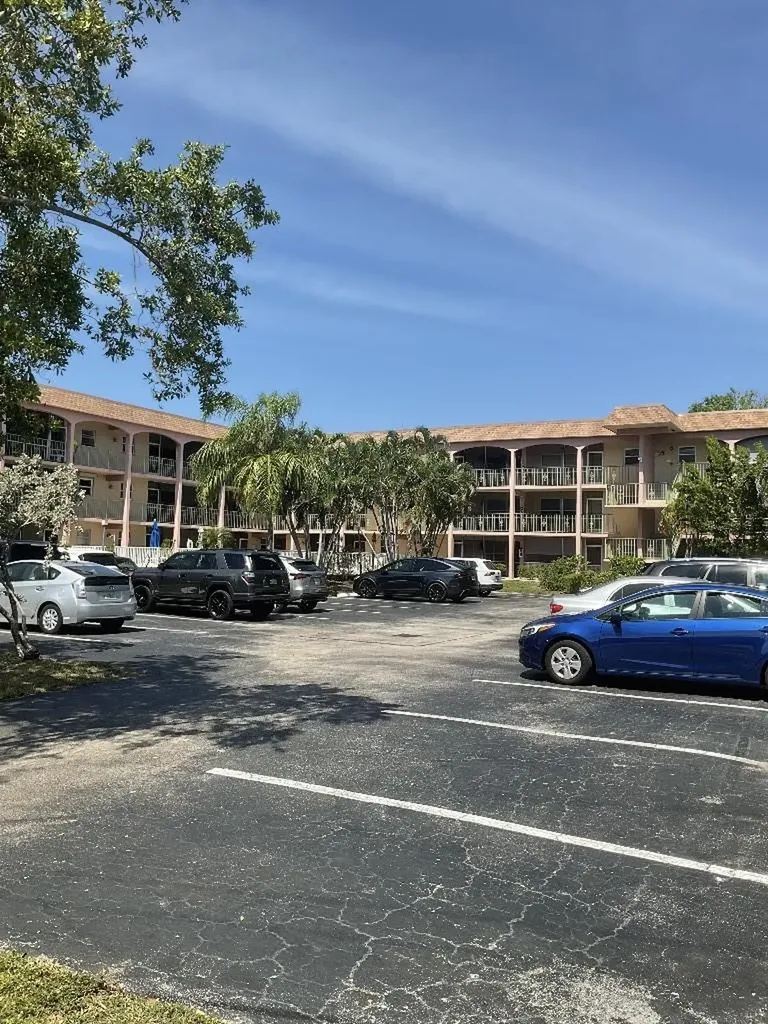 100 SE 6th Avenue Pompano Beach FL 33060
