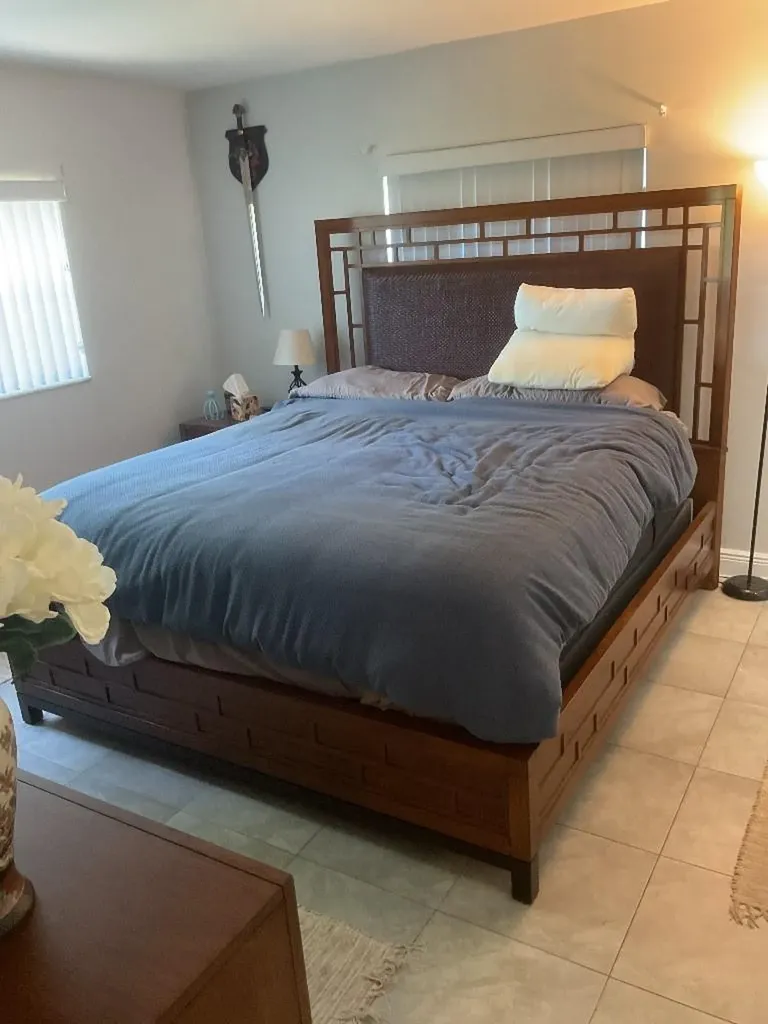 100 SE 6th Avenue Pompano Beach FL 33060
