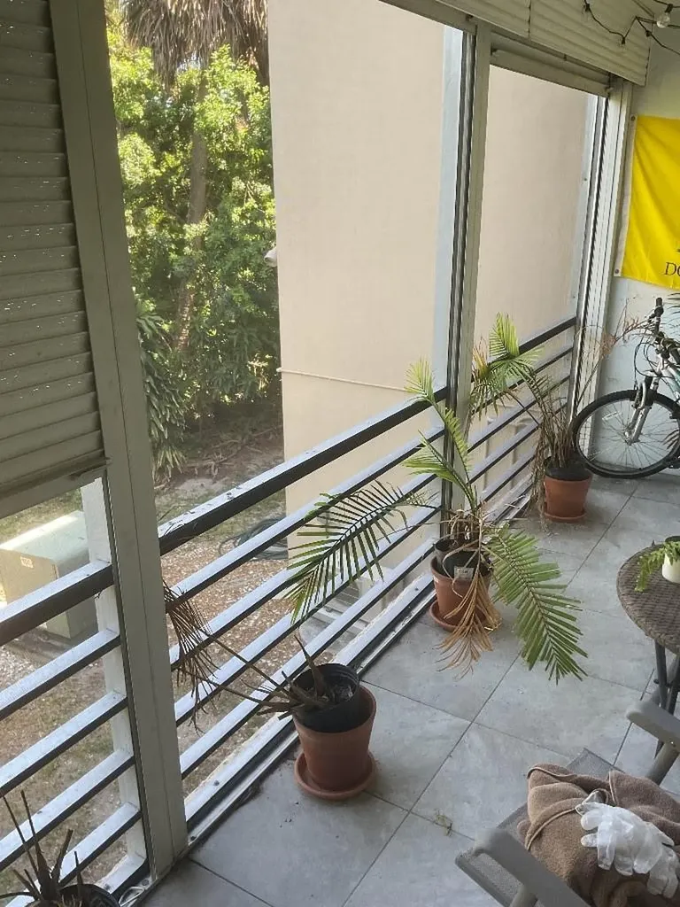 100 SE 6th Avenue Pompano Beach FL 33060