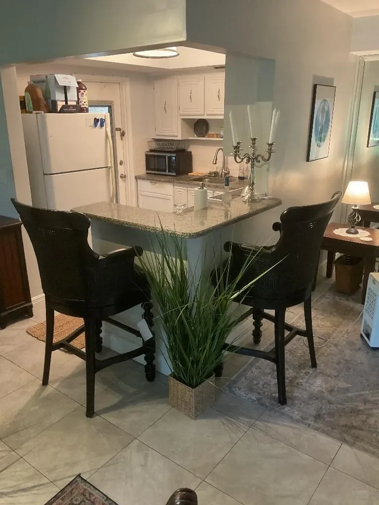 100 SE 6th Avenue Pompano Beach FL 33060