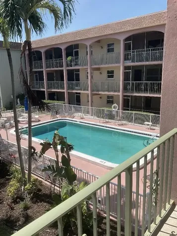 100 SE 6th Avenue Pompano Beach FL 33060