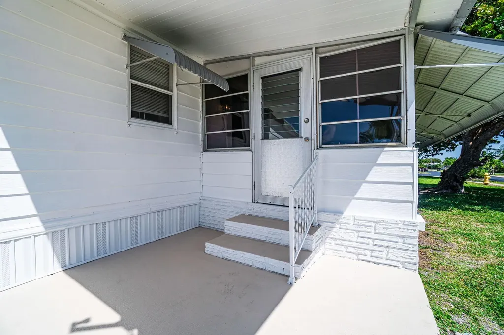 113 NW 52nd Court Deerfield Beach FL 33064
