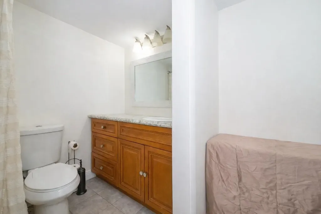 8821 NW 38th Drive Coral Springs FL 33065