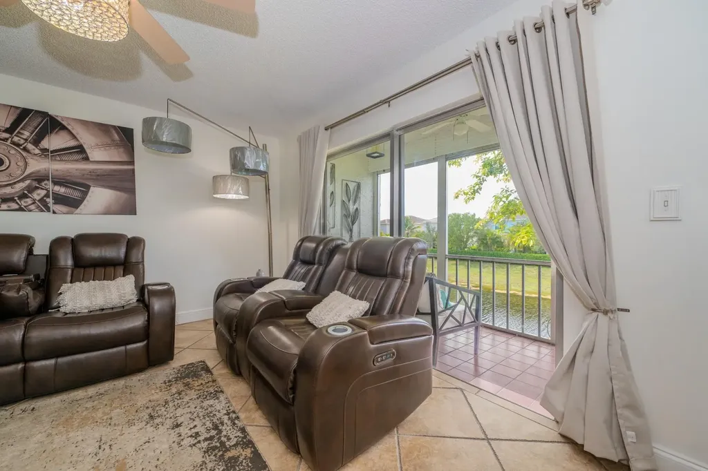 8821 NW 38th Drive Coral Springs FL 33065