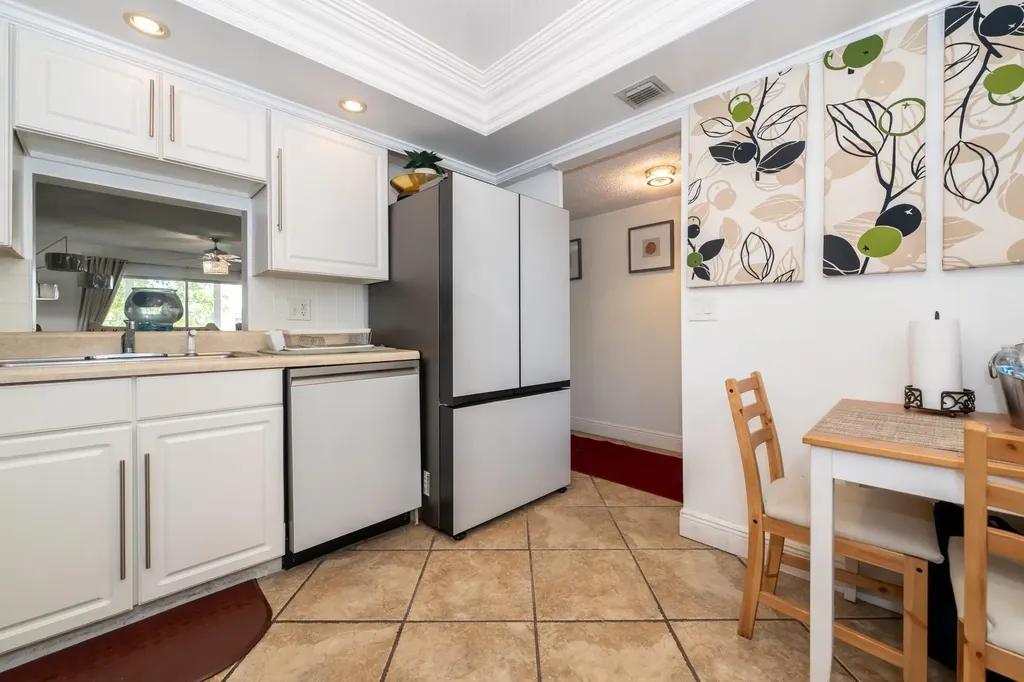 8821 NW 38th Drive Coral Springs FL 33065