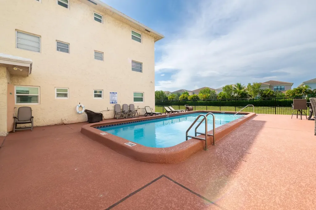 8821 NW 38th Drive Coral Springs FL 33065