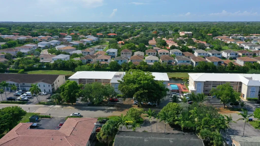 8821 NW 38th Drive Coral Springs FL 33065