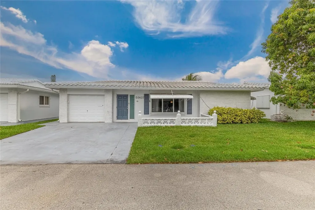 5907 NW 87th Avenue Tamarac FL 33321
