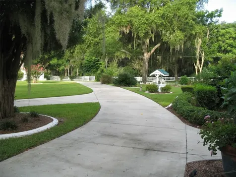555 SW 87th Place Ocala FL 34476