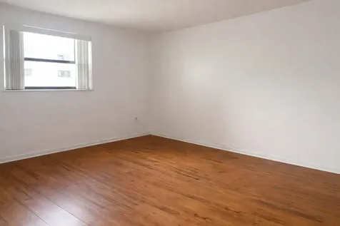 8185 NW 7th Street Miami FL 33126
