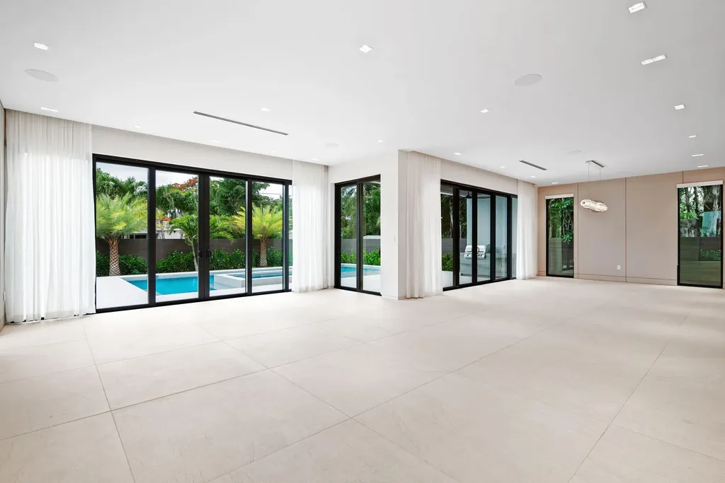 425 NE 10th Avenue Fort Lauderdale FL 33301
