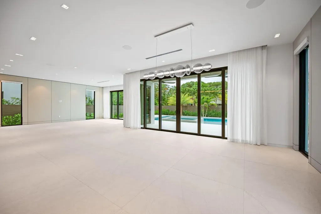425 NE 10th Avenue Fort Lauderdale FL 33301