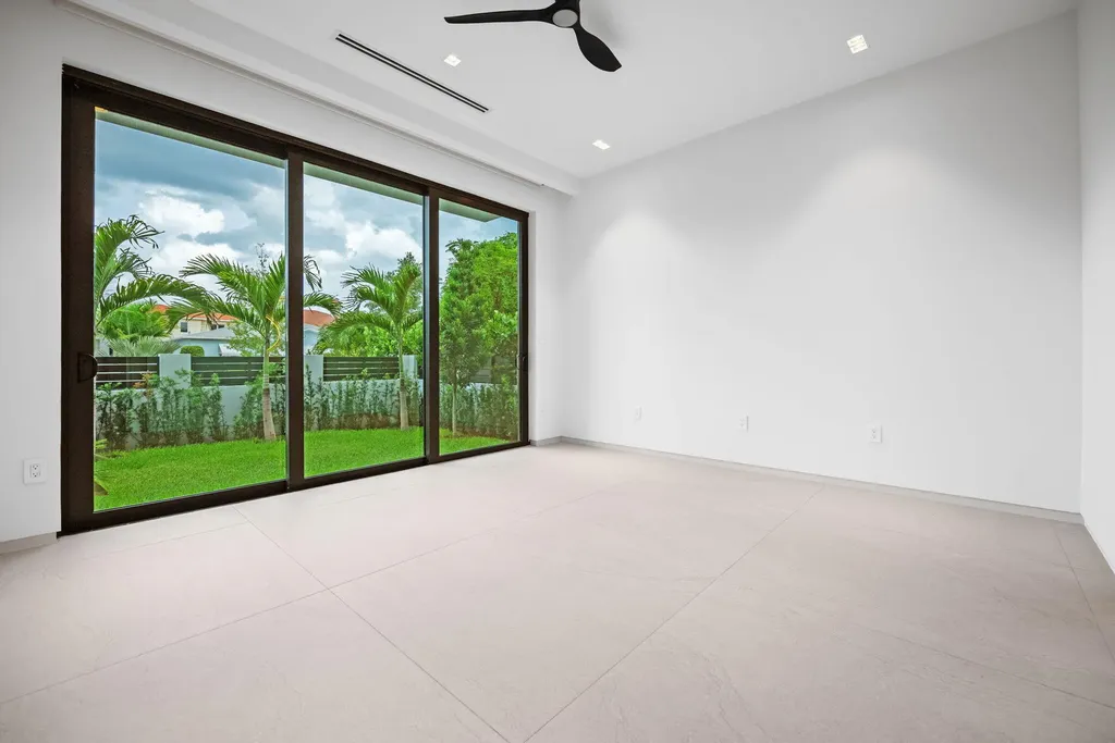 425 NE 10th Avenue Fort Lauderdale FL 33301