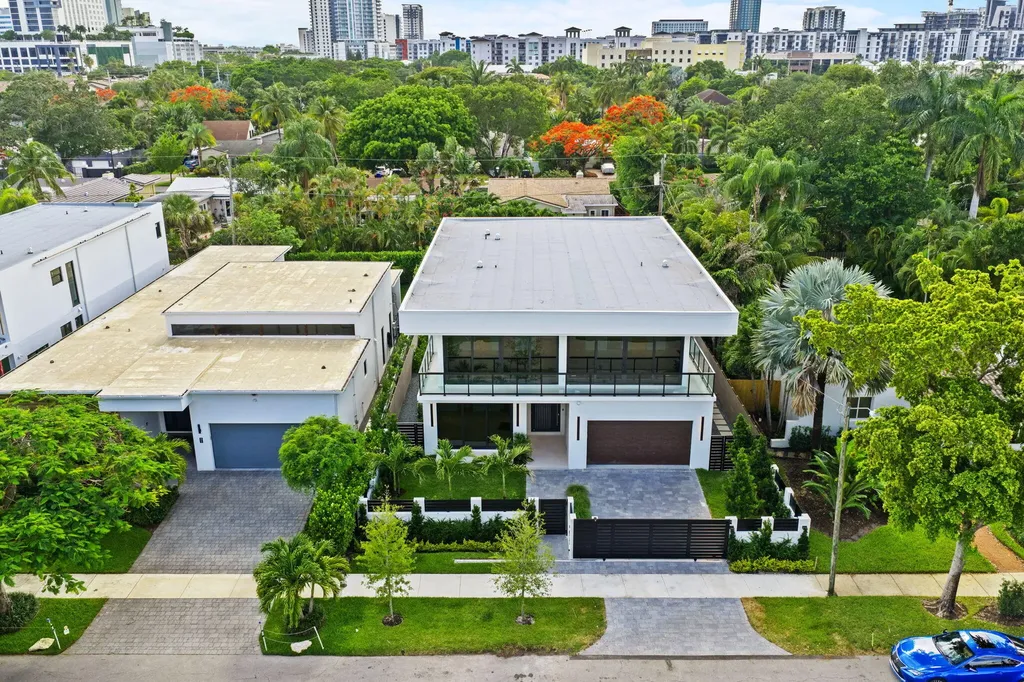 425 NE 10th Avenue Fort Lauderdale FL 33301