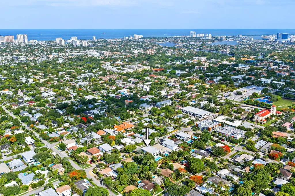 425 NE 10th Avenue Fort Lauderdale FL 33301