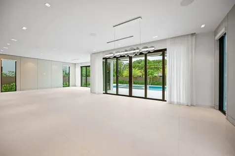 425 NE 10th Avenue Fort Lauderdale FL 33301