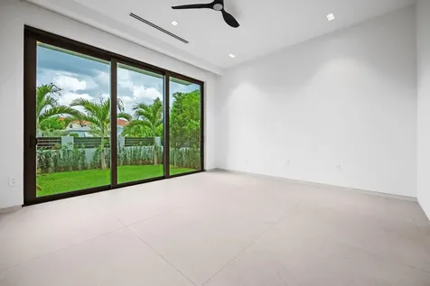 425 NE 10th Avenue Fort Lauderdale FL 33301