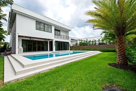 425 NE 10th Avenue Fort Lauderdale FL 33301