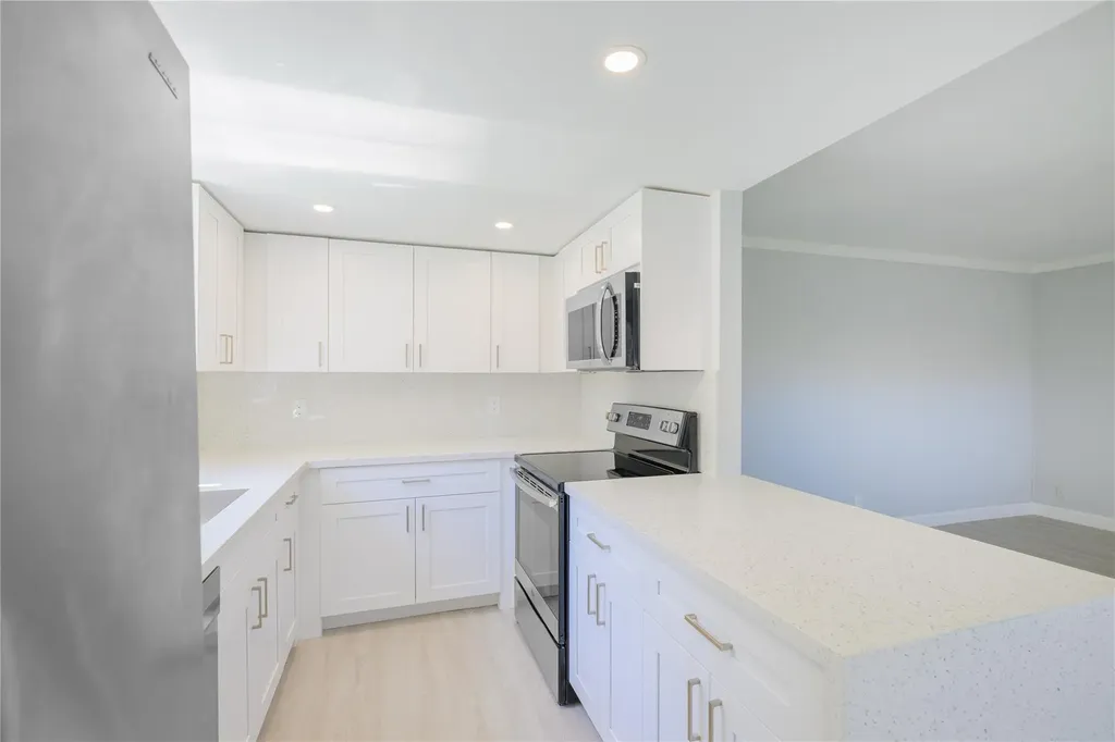 633 Brittany Delray Beach FL 33446