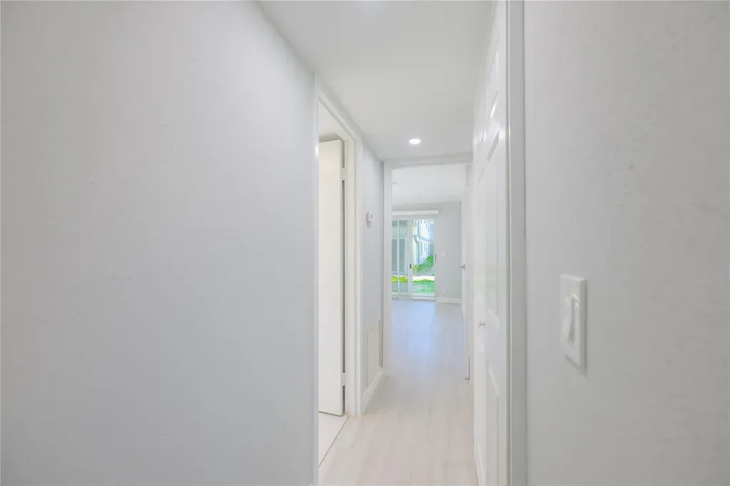 633 Brittany Delray Beach FL 33446