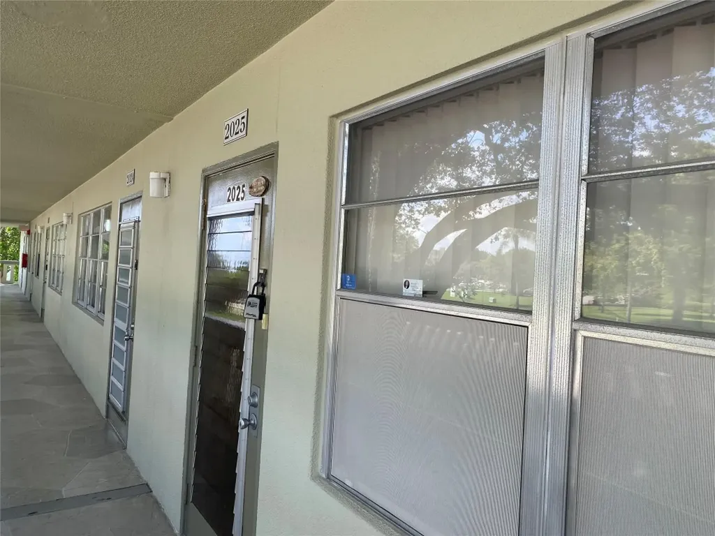 2025 Berkshire B Deerfield Beach FL 33442