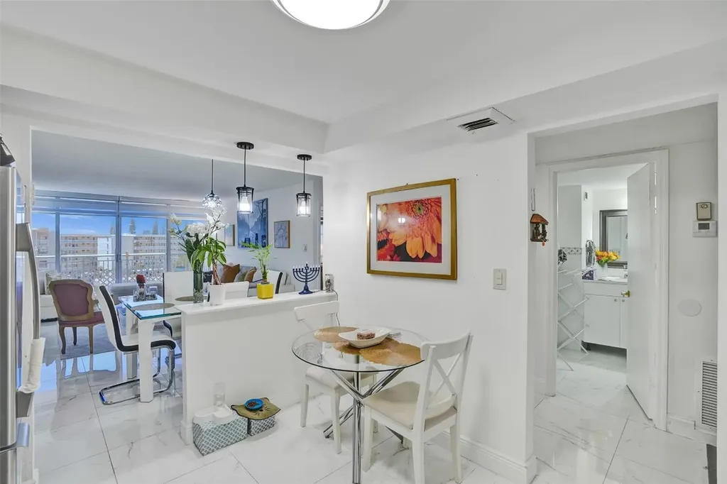 18041 Biscayne Boulevard Aventura FL 33160