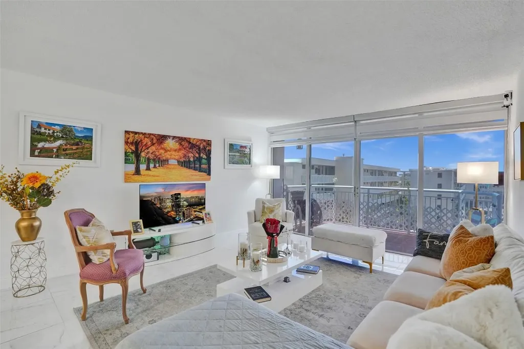 18041 Biscayne Boulevard Aventura FL 33160