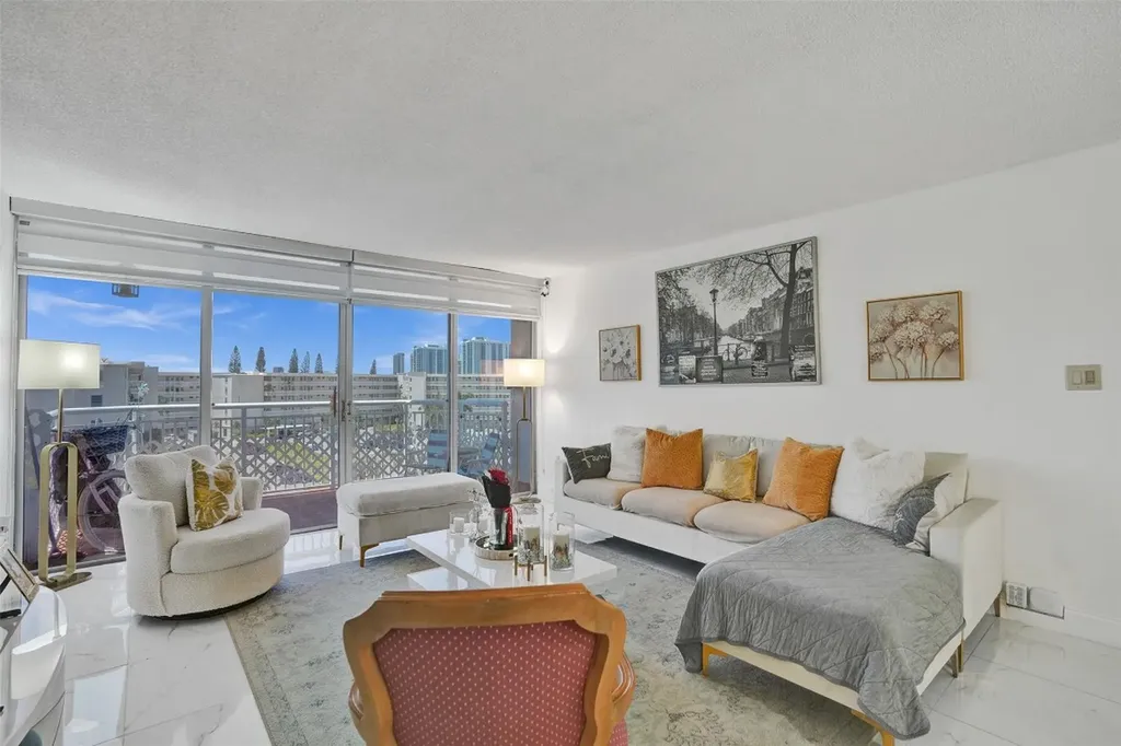 18041 Biscayne Boulevard Aventura FL 33160