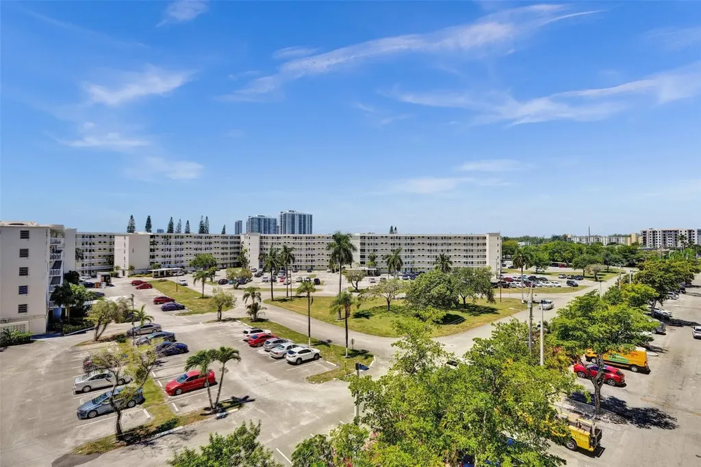 18041 Biscayne Boulevard Aventura FL 33160