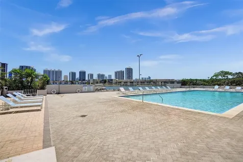 18041 Biscayne Boulevard Aventura FL 33160