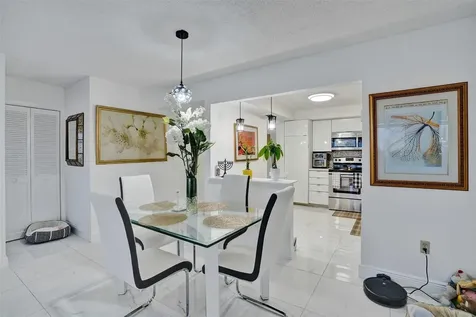18041 Biscayne Boulevard Aventura FL 33160