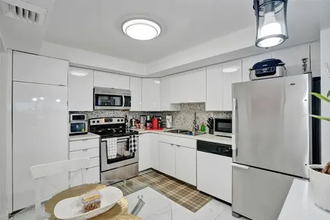 18041 Biscayne Boulevard Aventura FL 33160