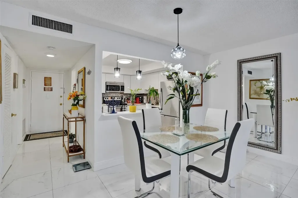 18041 SE Biscayne Boulevard Aventura FL 33160