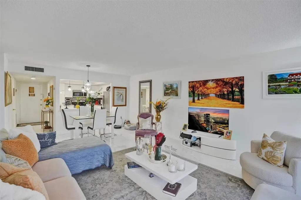 18041 SE Biscayne Boulevard Aventura FL 33160