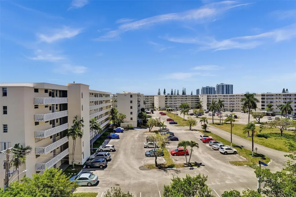 18041 SE Biscayne Boulevard Aventura FL 33160