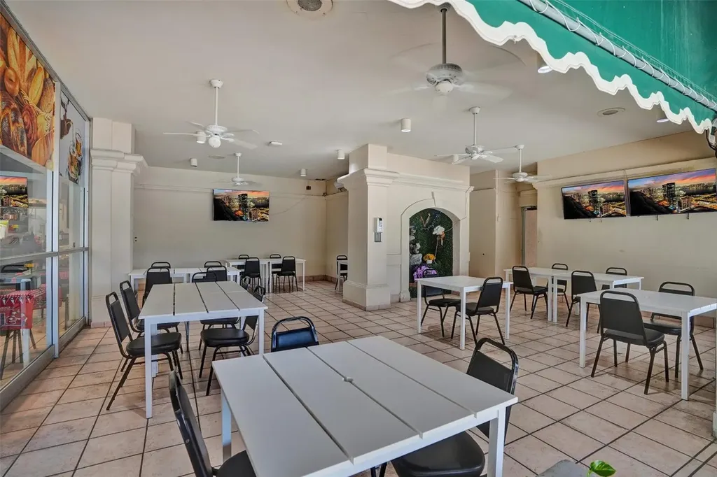 18041 SE Biscayne Boulevard Aventura FL 33160
