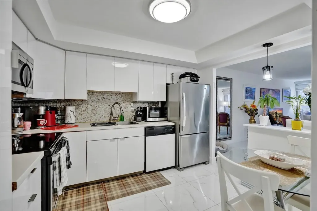 18041 SE Biscayne Boulevard Aventura FL 33160