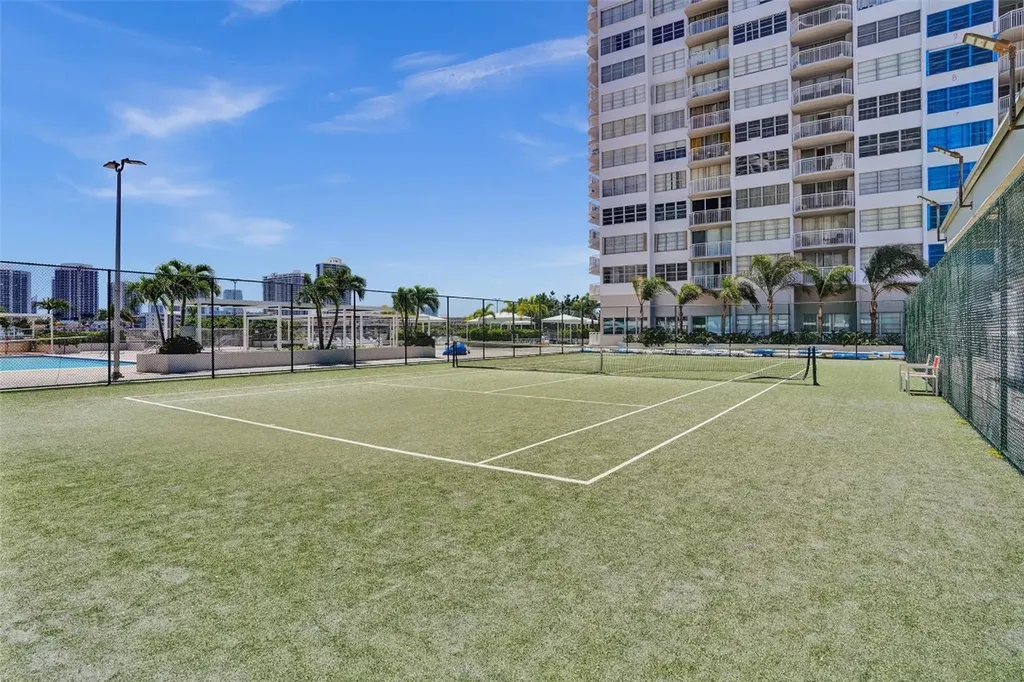 18041 SE Biscayne Boulevard Aventura FL 33160