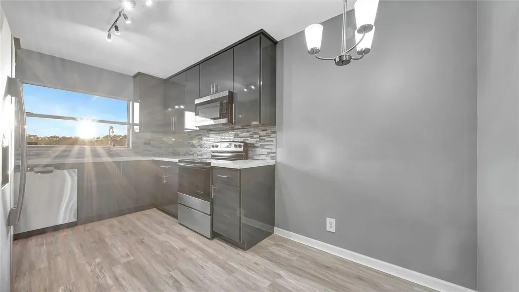 10433 Sunrise Lakes Boulevard Sunrise FL 33322