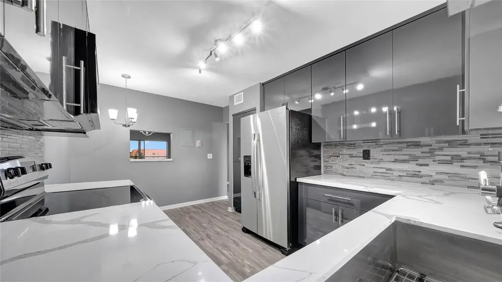 10433 Sunrise Lakes Boulevard Sunrise FL 33322