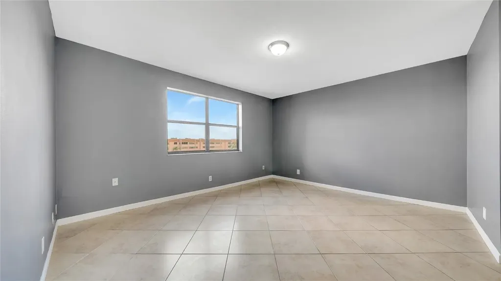 10433 Sunrise Lakes Boulevard Sunrise FL 33322