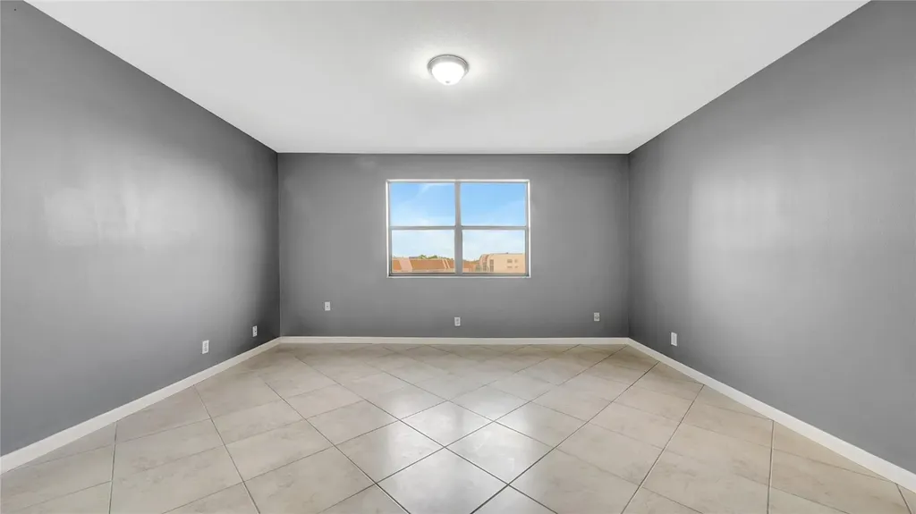 10433 Sunrise Lakes Boulevard Sunrise FL 33322
