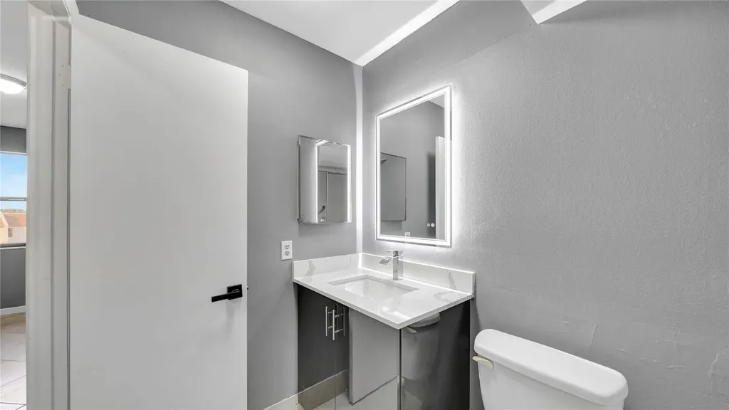 10433 Sunrise Lakes Boulevard Sunrise FL 33322