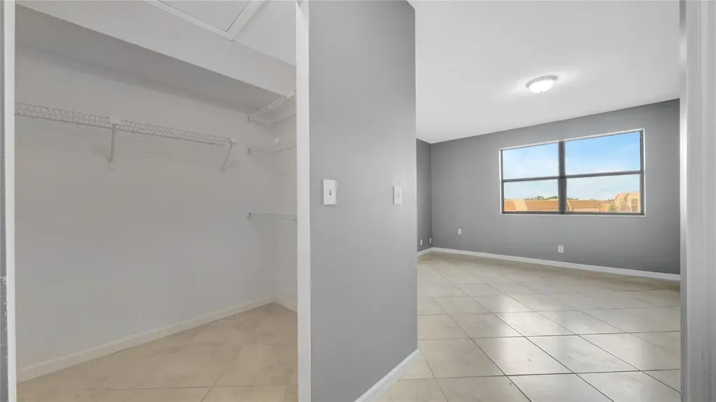10433 Sunrise Lakes Boulevard Sunrise FL 33322